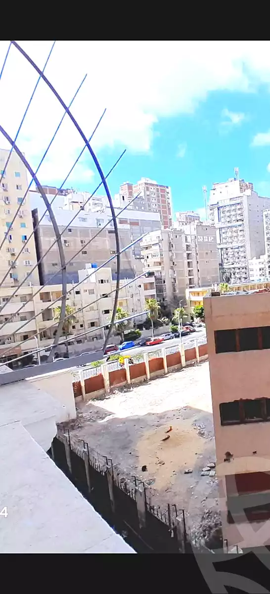 https://aqarmap.com.eg/ar/listing/7176533-for-sale-alexandria-sydy-bshr-sydy-bshr-bhry-shr-mhmwd-l-yswy