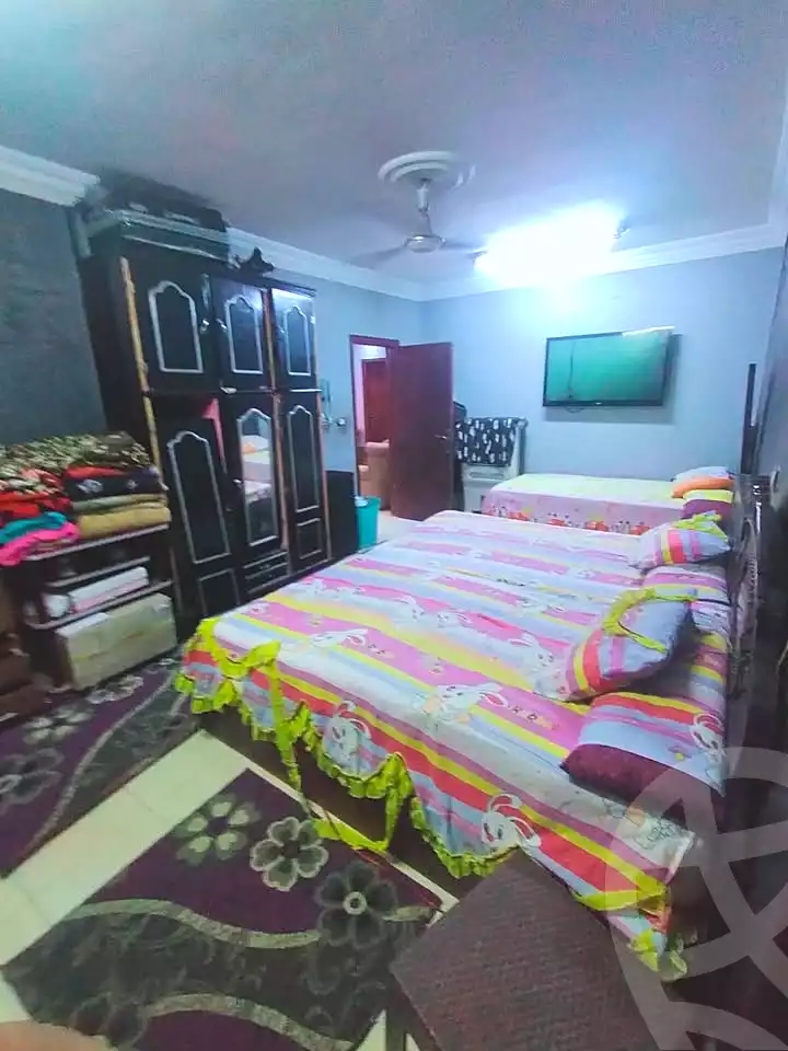 https://aqarmap.com.eg/ar/listing/7176835-for-sale-cairo-helwan-helwan-el-sharkeya-heidar-st
