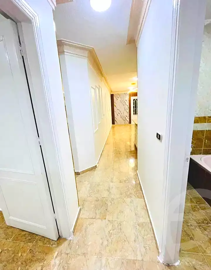 https://aqarmap.com.eg/en/listing/7177583-for-sale-alexandria-al-agamy-shataa-el-nakheel-street-12
