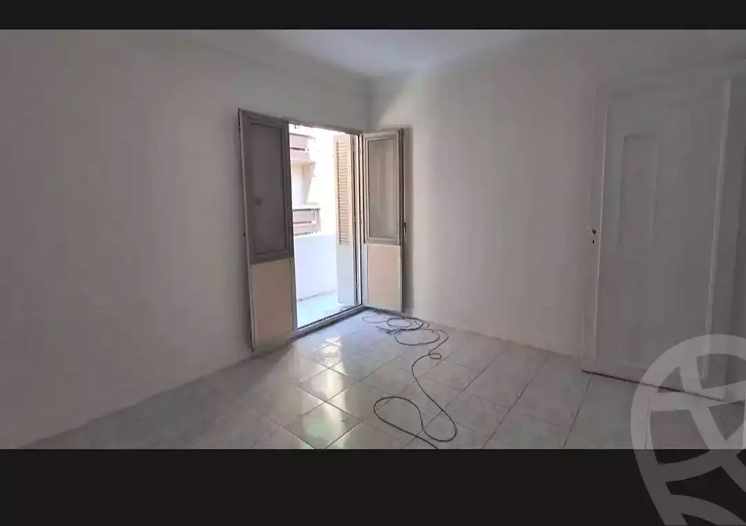 https://aqarmap.com.eg/ar/listing/7177579-for-sale-alexandria-miami-street-57
