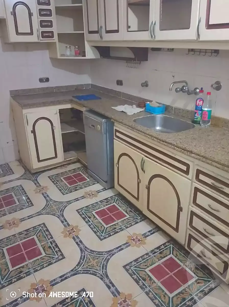 https://aqarmap.com.eg/ar/listing/7176767-for-rent-alexandria-zezenia