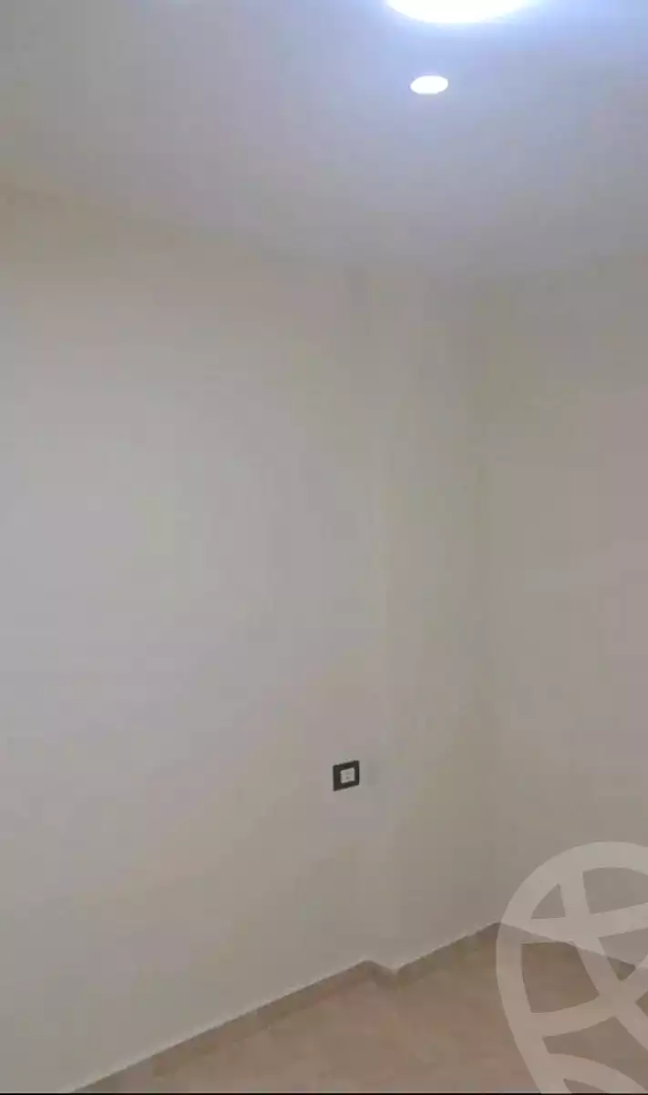 https://aqarmap.com.eg/ar/listing/7177612-for-sale-alexandria-el-asafra-shr-45