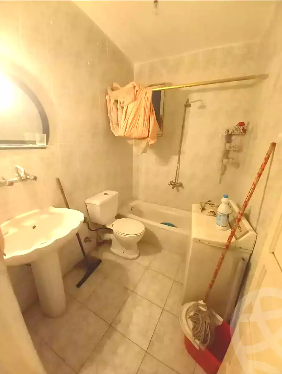 https://aqarmap.com.eg/ar/listing/7177641-for-sale-alexandria-sydy-bshr-sydy-bshr-bhry-khalil-hamada-st