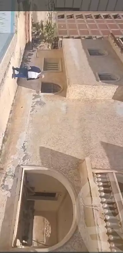 https://aqarmap.com.eg/en/listing/7165435-for-sale-alexandria-al-agamy-bw-ywsf-hosni-mubarak-st