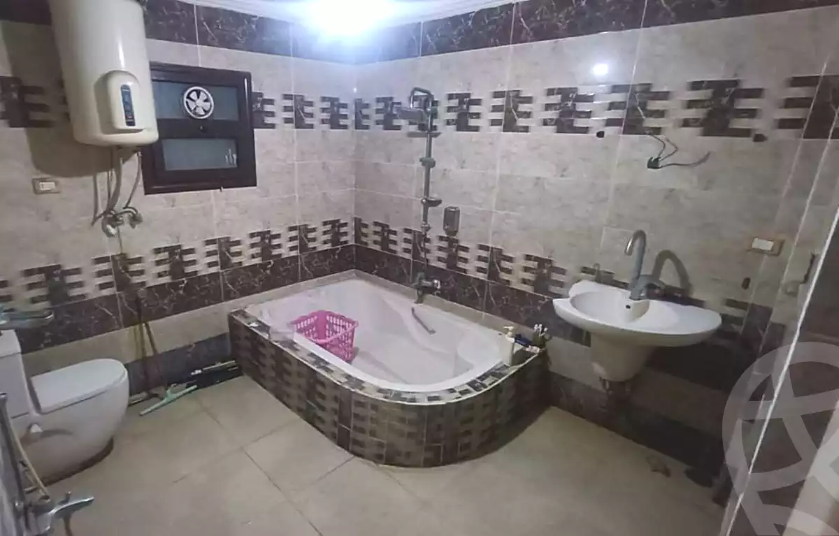 https://aqarmap.com.eg/ar/listing/7178369-for-sale-alexandria-sydy-bshr-sydy-bshr-bhry-shr-mhmd-njyb