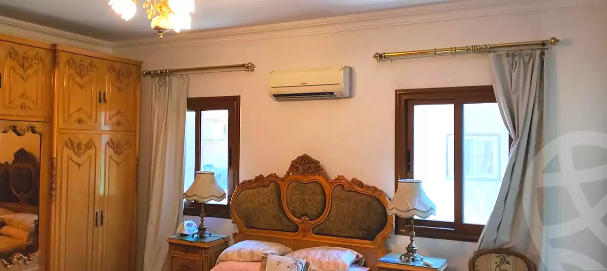 https://aqarmap.com.eg/en/listing/7178854-for-sale-cairo-new-cairo-first-settlement-mhwr-mstfy-kml