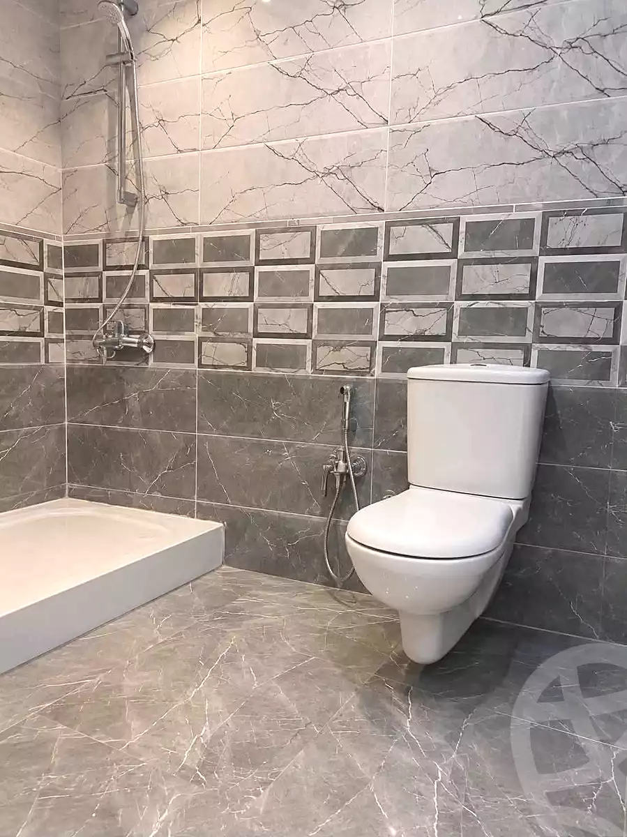 https://aqarmap.com.eg/ar/listing/7178967-for-sale-cairo-helwan-helwan-el-sharkeya-omar-ibn-abd-el-aziz-st
