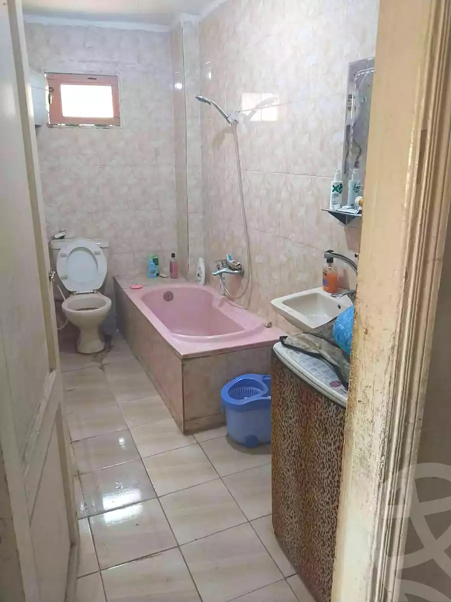 https://aqarmap.com.eg/ar/listing/7179056-for-sale-cairo-ain-shams-ain-shams-el-sharkia