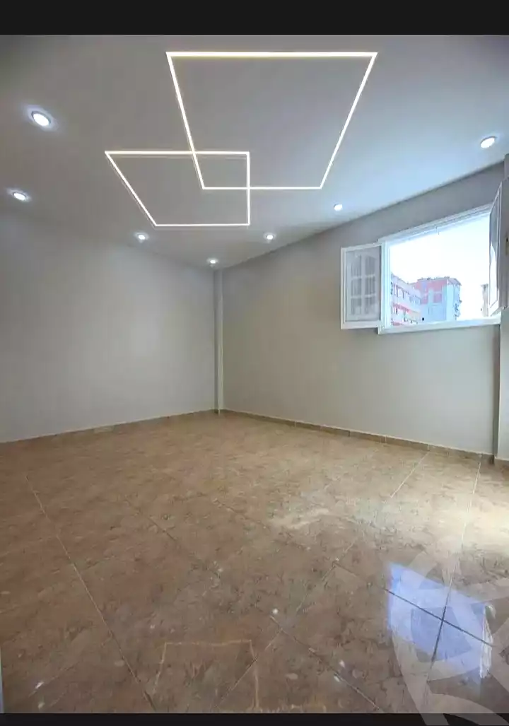 https://aqarmap.com.eg/ar/listing/7179150-for-sale-alexandria-el-asafra-shr-mlk-hfny