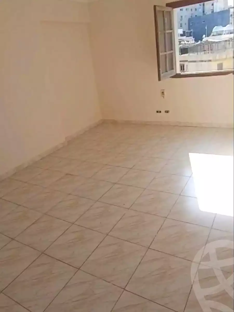 https://aqarmap.com.eg/ar/listing/7179185-for-sale-alexandria-el-montazah