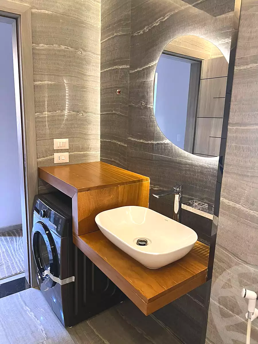 https://aqarmap.com.eg/ar/listing/7179659-for-rent-cairo-new-cairo-compounds-hyde-park-centre-ville-hyde-park