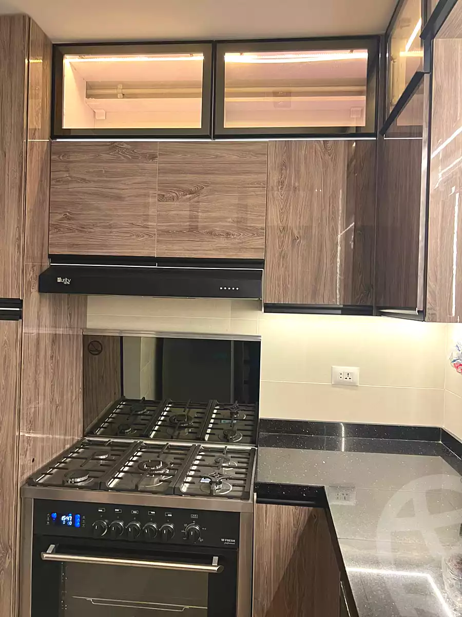 https://aqarmap.com.eg/ar/listing/7179659-for-rent-cairo-new-cairo-compounds-hyde-park-centre-ville-hyde-park