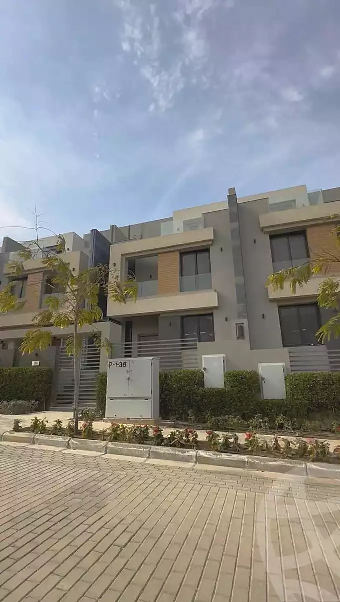 https://aqarmap.com.eg/en/listing/7179671-for-sale-cairo-new-administrative-capital-r4-la-vista-city