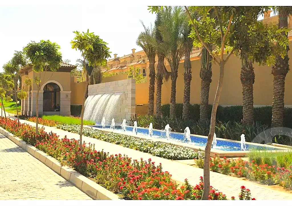 https://aqarmap.com.eg/en/listing/7179671-for-sale-cairo-new-administrative-capital-r4-la-vista-city