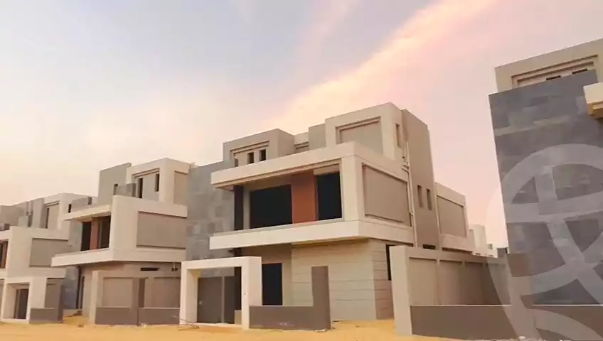 https://aqarmap.com.eg/ar/listing/7179702-for-sale-cairo-new-cairo-compounds-el-patio-town-compound-la-vista