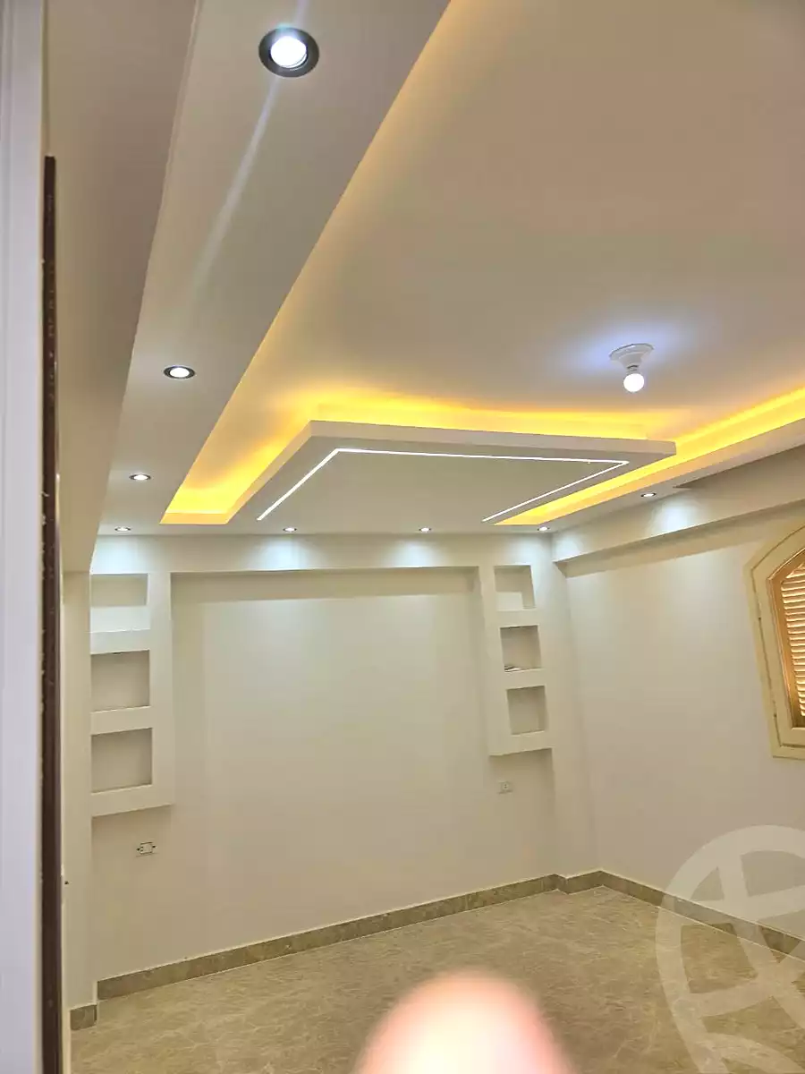 https://aqarmap.com.eg/ar/listing/7179821-for-rent-cairo-6th-of-october-compounds-club-hills-residence-hdp