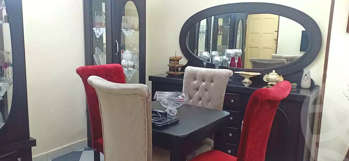 https://aqarmap.com.eg/ar/listing/7179852-for-sale-cairo-helwan-helwan-el-sharkeya-mostafa-safwat-st