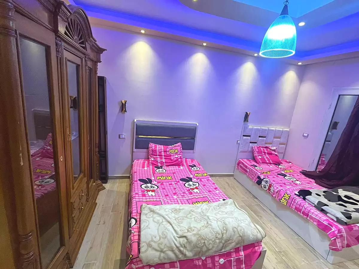 https://aqarmap.com.eg/en/listing/7179883-for-rent-cairo-el-sheikh-zayed-city-compounds-el-khamayel