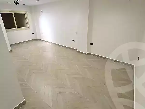 https://aqarmap.com.eg/ar/listing/7179892-for-sale-cairo-al-oubour-el-hay-el-taseaa-abbas-el-akad-st