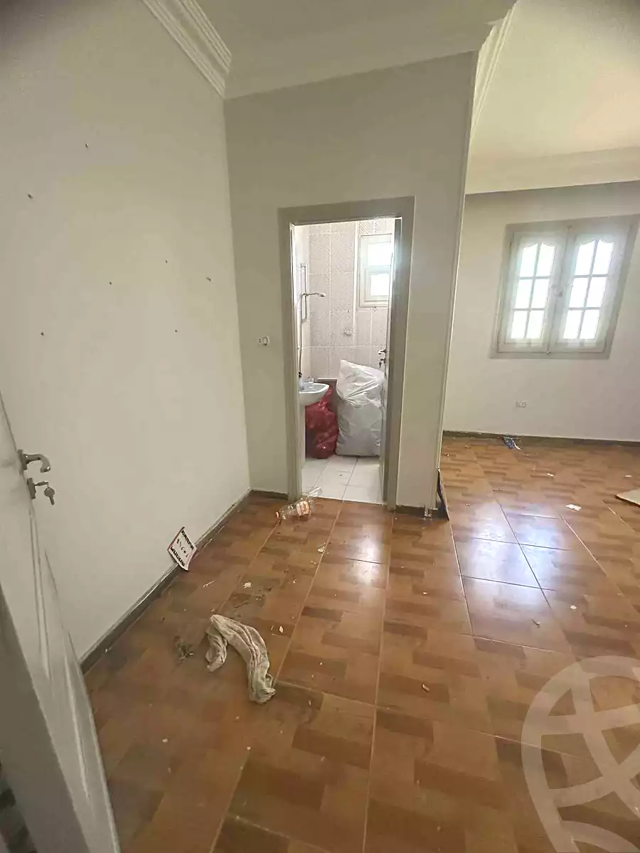 https://aqarmap.com.eg/ar/listing/7179905-for-sale-cairo-6th-of-october-el-ahyaa-neighborhood-8th-el-tahrir-rd