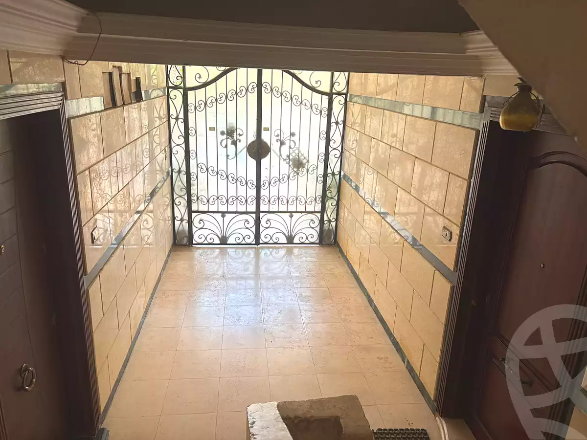 https://aqarmap.com.eg/ar/listing/7179832-for-sale-cairo-new-cairo-el-ahyaa-third-neighborhood-street-2
