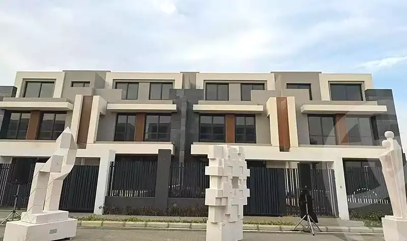 https://aqarmap.com.eg/en/listing/7180110-for-sale-cairo-new-cairo-compounds-el-patio-town-compound-la-vista