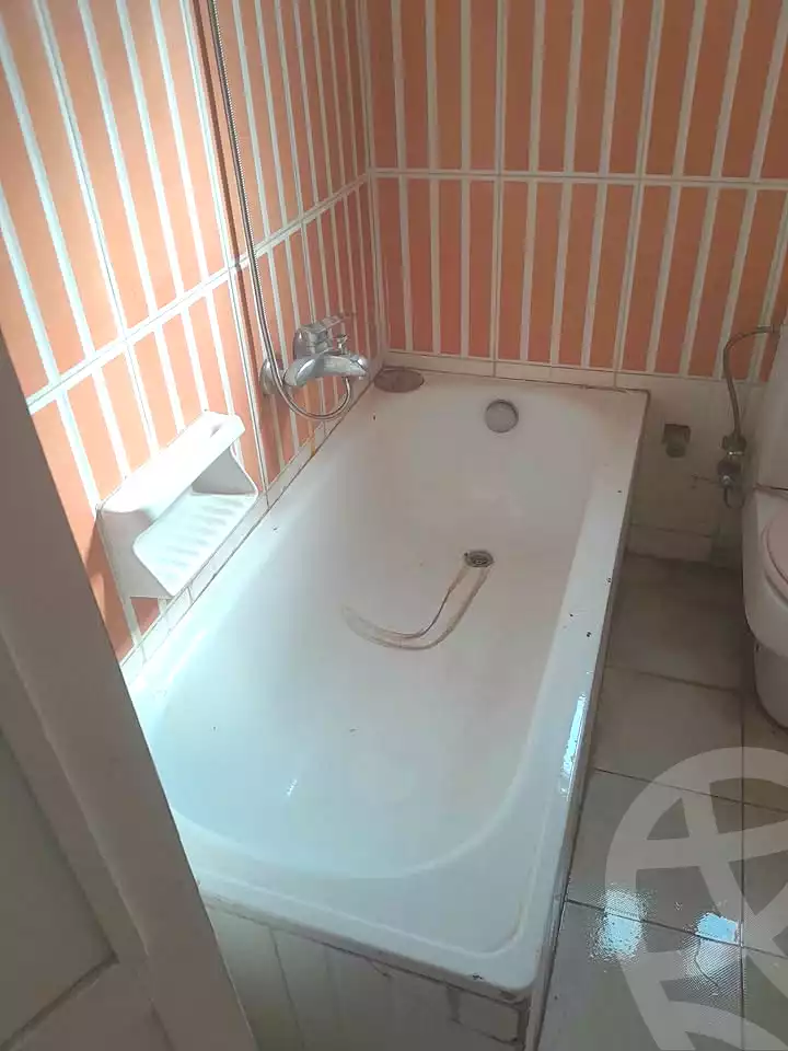 https://aqarmap.com.eg/ar/listing/7176914-for-rent-cairo-helwan-helwan-el-sharkeya-zaki-hawas-st