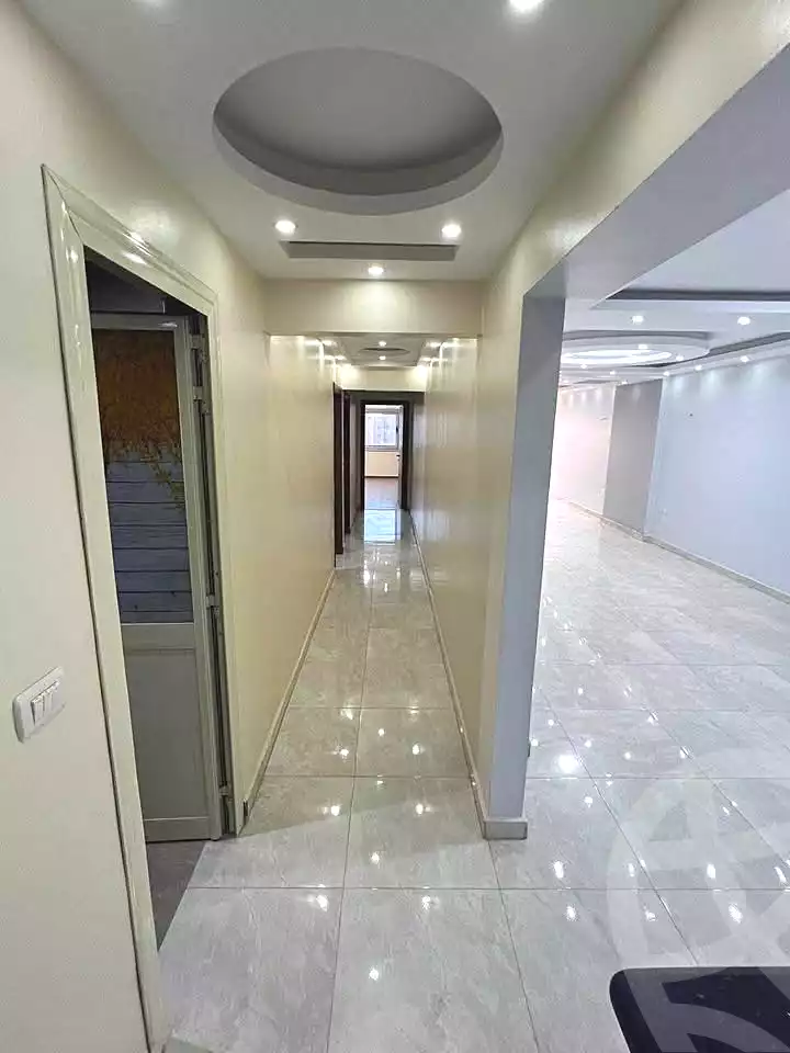 https://aqarmap.com.eg/ar/listing/7176910-for-rent-cairo-helwan-mostafa-fahmy-st
