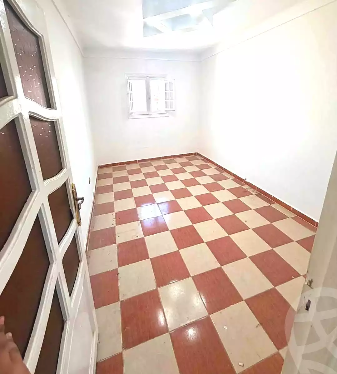 https://aqarmap.com.eg/en/listing/7180878-for-sale-alexandria-lsywf-el-falki