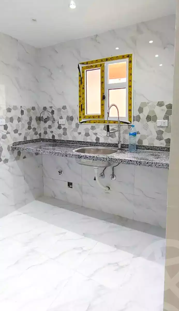 https://aqarmap.com.eg/ar/listing/7181225-for-sale-alexandria-al-agamy-el-hanouvel