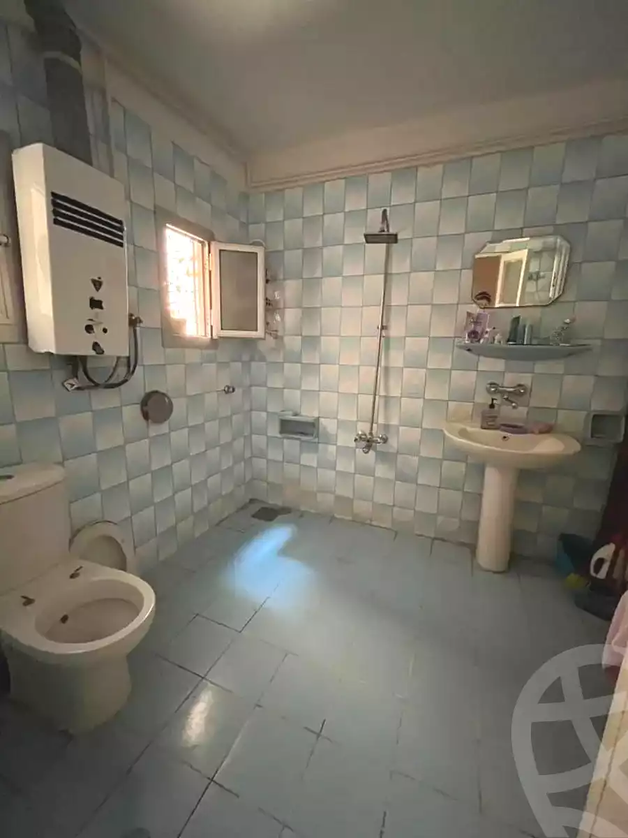 https://aqarmap.com.eg/ar/listing/7181280-for-sale-alexandria-alhadara-lhdr-qbly