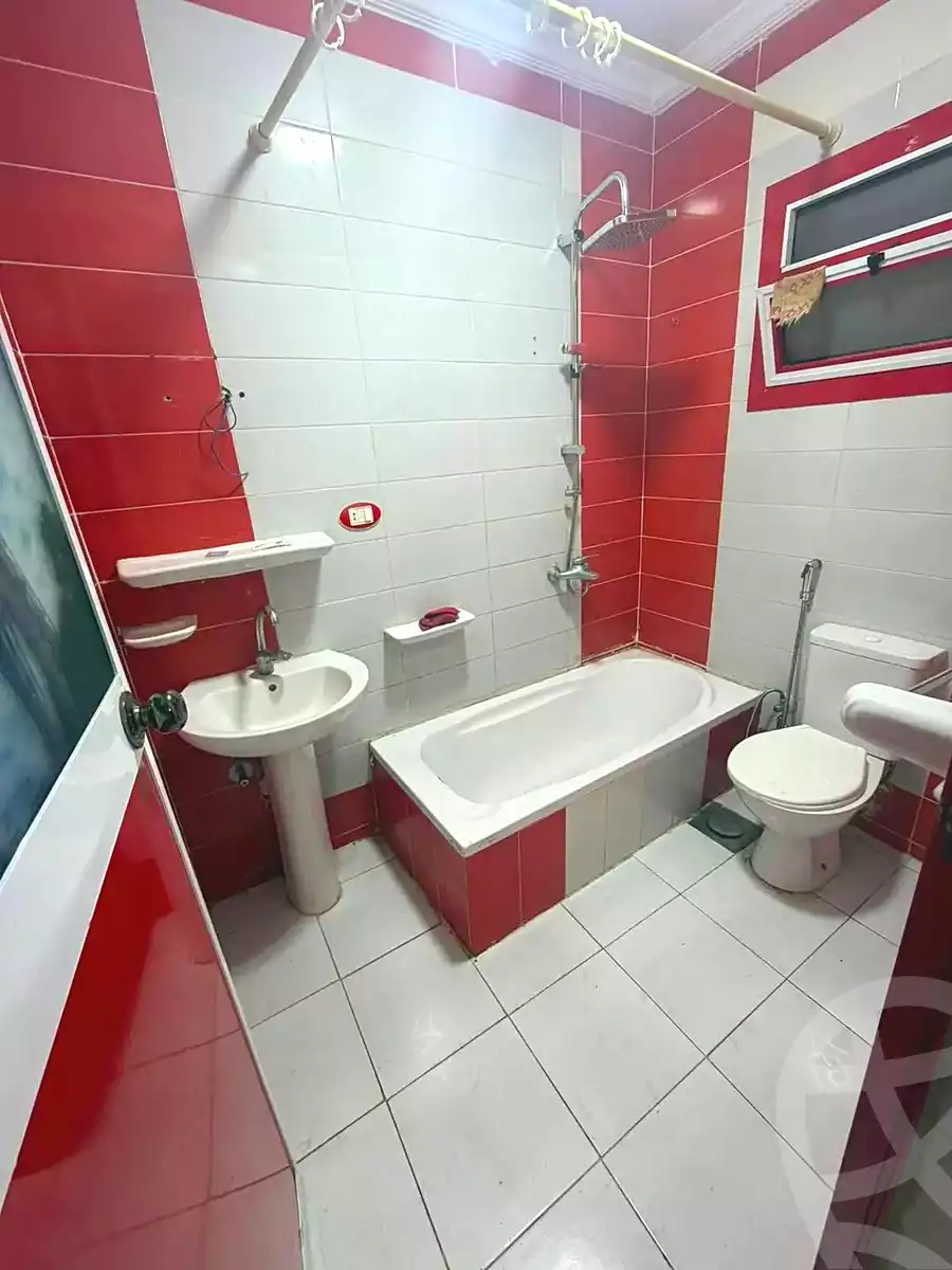 https://aqarmap.com.eg/en/listing/7181322-for-sale-alexandria-al-agamy-lbytsh-el-reyad-st