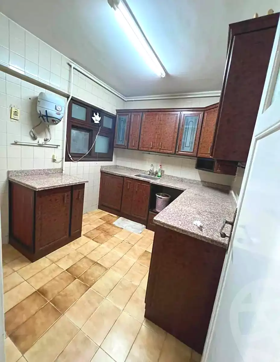 https://aqarmap.com.eg/ar/listing/7181383-for-rent-alexandria-fyktwry-shr-jml-bd-lnsr