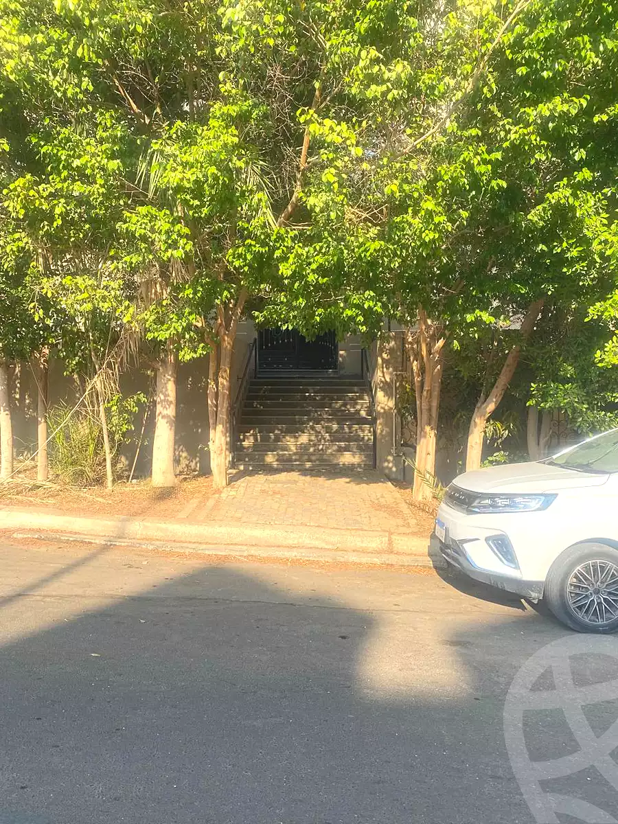 https://aqarmap.com.eg/ar/listing/7181577-for-sale-cairo-el-sheikh-zayed-city-mntq-fr-y-bmdyn-lshykh-zyd