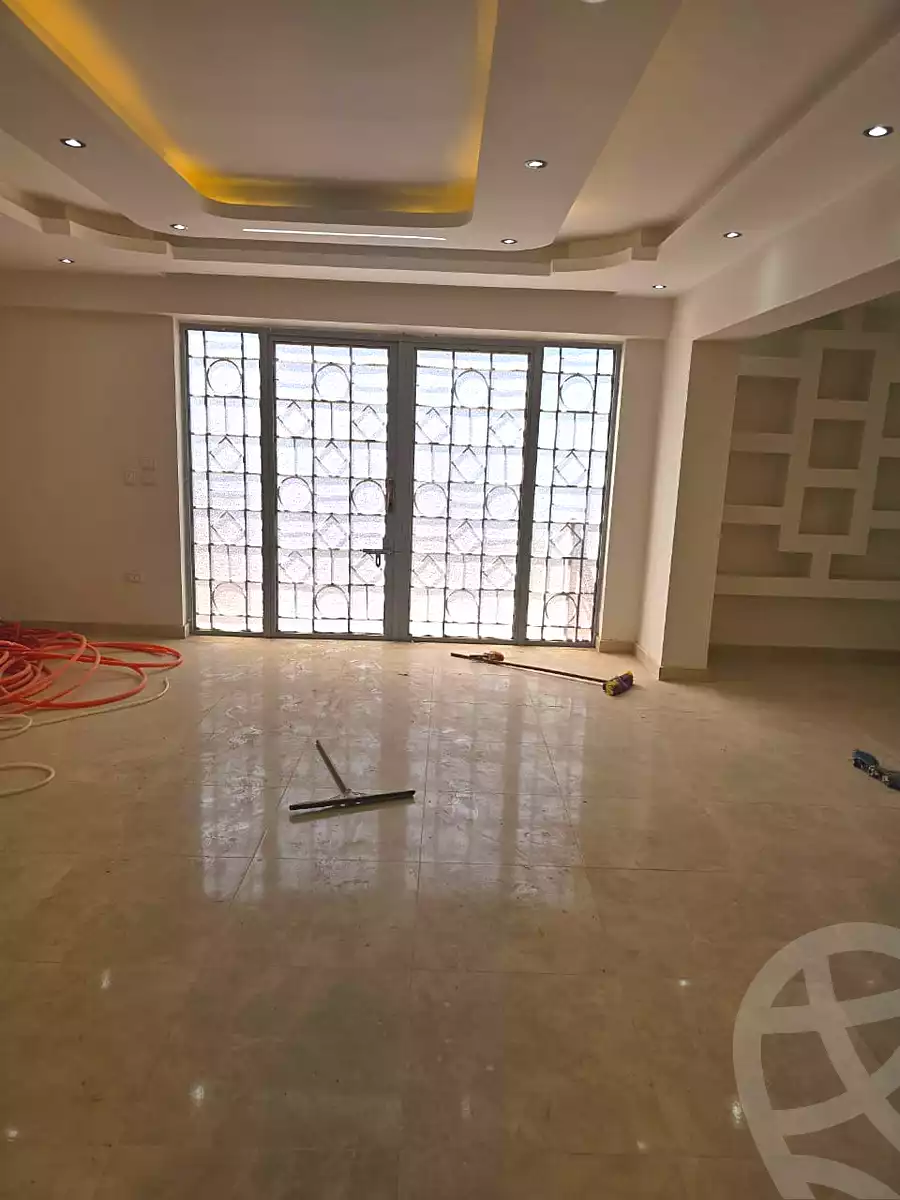 https://aqarmap.com.eg/ar/listing/7181755-for-rent-cairo-6th-of-october-hadaeq-october-compounds-el-rayat-residence