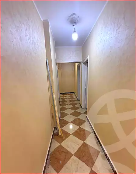 https://aqarmap.com.eg/ar/listing/7181789-for-sale-cairo-helwan-helwan-el-sharkeya-latif-basha-st