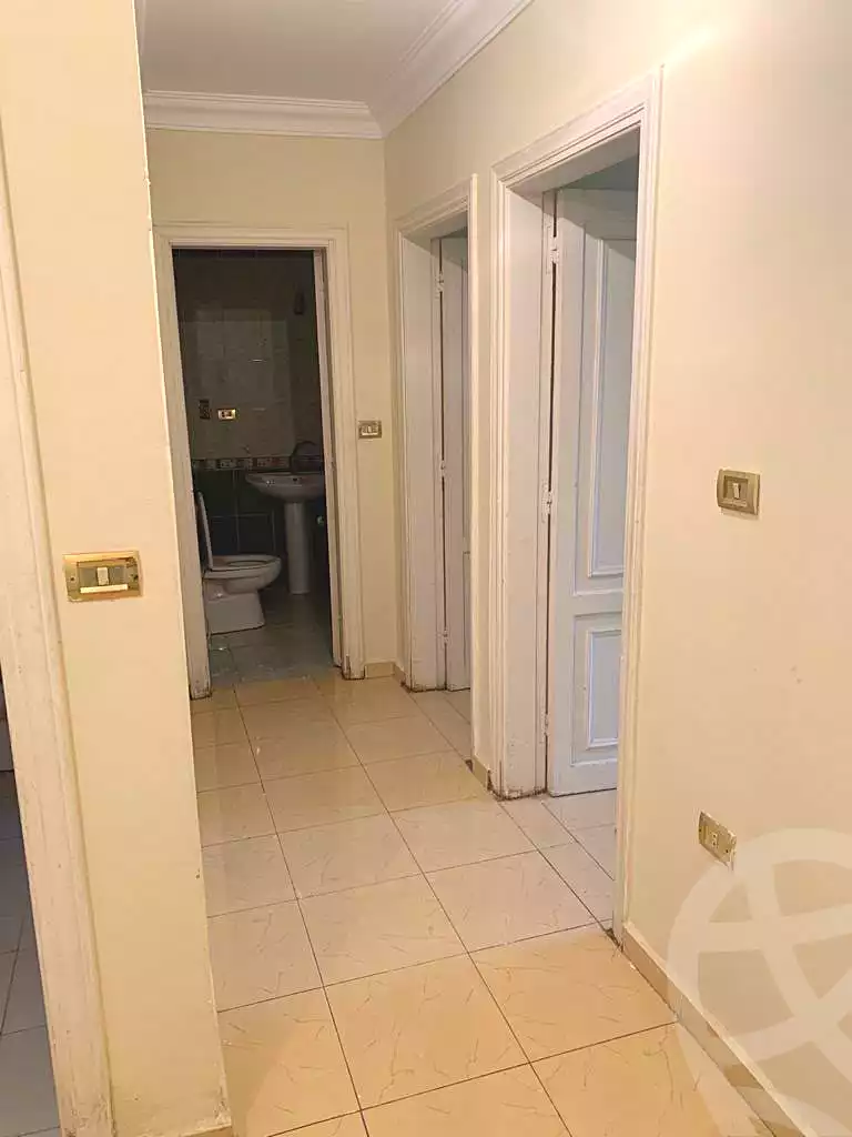 https://aqarmap.com.eg/ar/listing/7181790-for-sale-cairo-6th-of-october-el-ahyaa-neighborhood-4th-neighbourhood-2