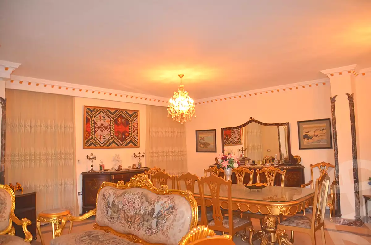 https://aqarmap.com.eg/ar/listing/7182006-for-sale-cairo-el-sheikh-zayed-city-el-hay-el-thaleth-ashaer-lhy-lthlth-shr