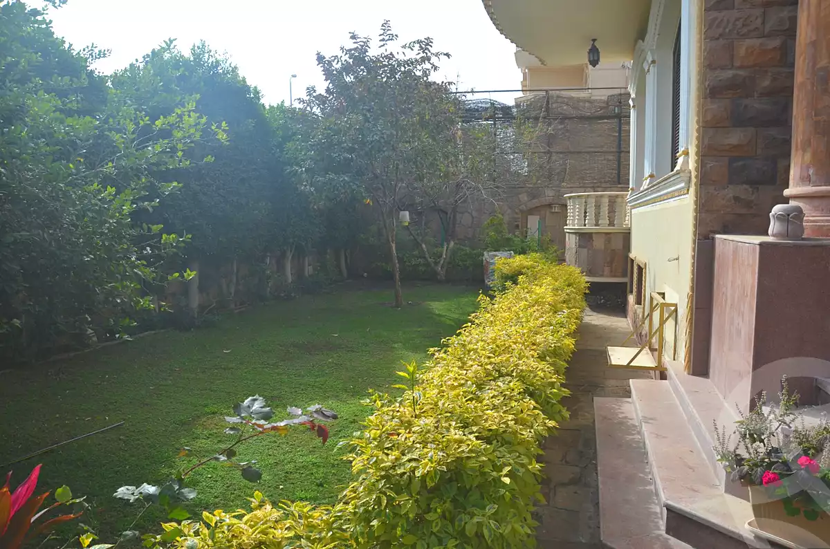 https://aqarmap.com.eg/ar/listing/7182006-for-sale-cairo-el-sheikh-zayed-city-el-hay-el-thaleth-ashaer-lhy-lthlth-shr