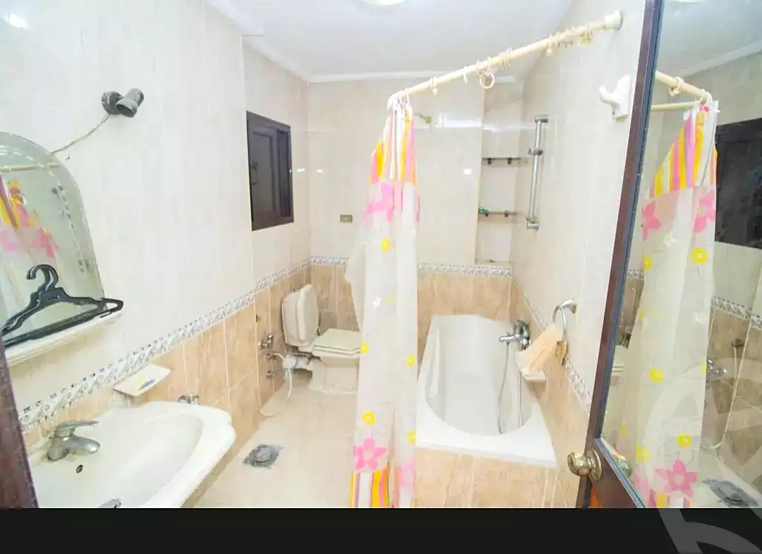 https://aqarmap.com.eg/ar/listing/7183929-for-rent-alexandria-moharram-bey