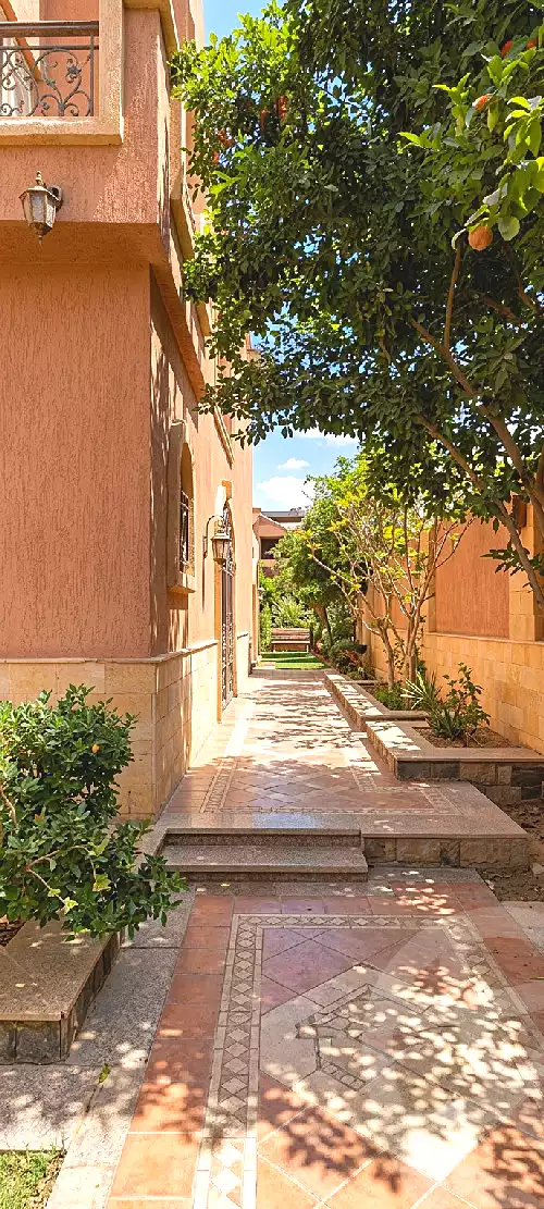 https://aqarmap.com.eg/ar/listing/7134437-for-sale-cairo-new-cairo-compounds-kattameya-hills