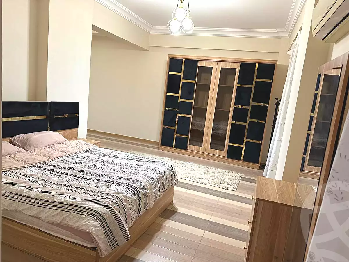 https://aqarmap.com.eg/ar/listing/7184708-for-rent-cairo-new-cairo-first-settlement-mhwr-mstfy-kml