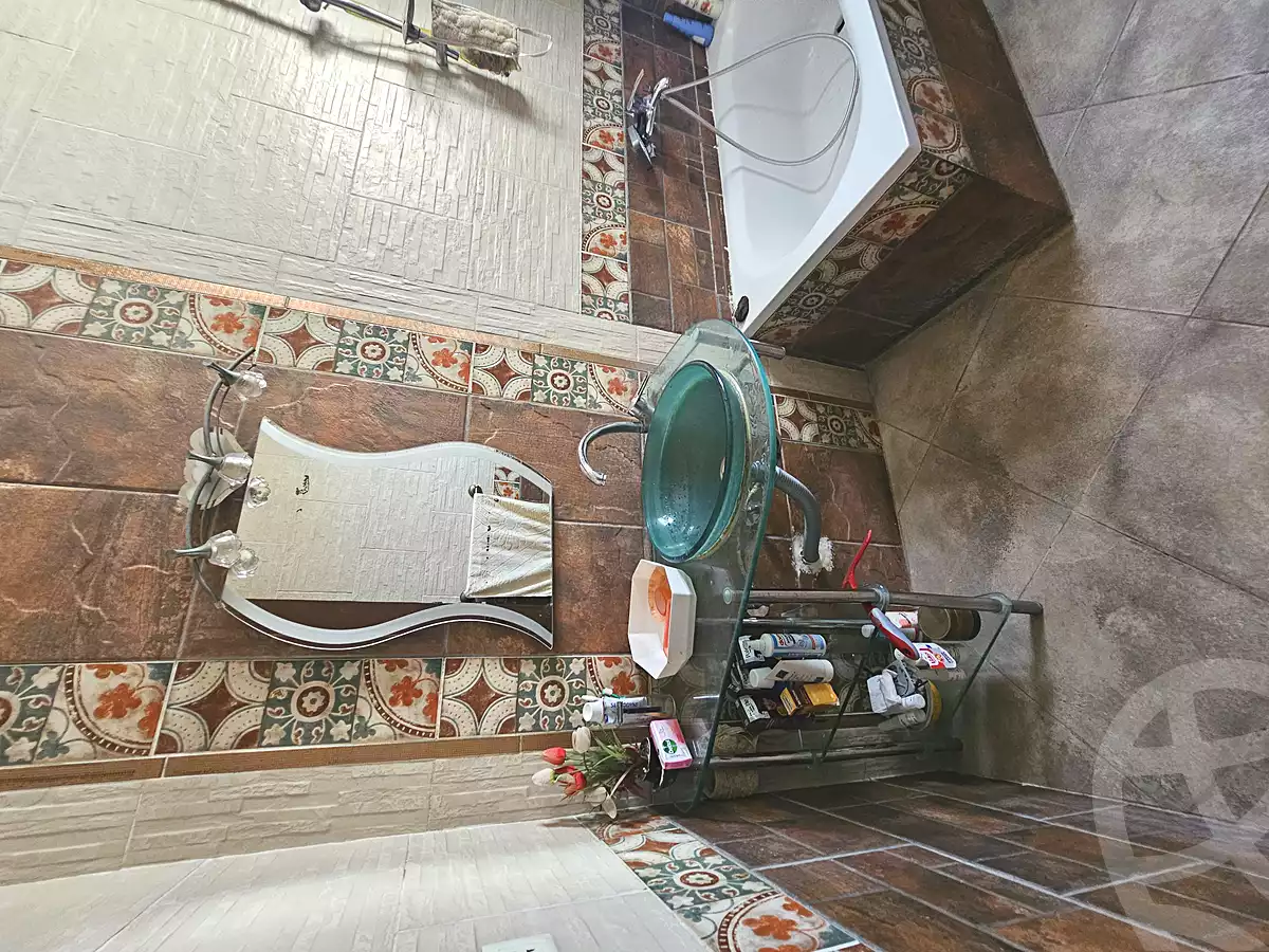 https://aqarmap.com.eg/en/listing/7184719-for-sale-cairo-elnozha-mohammed-kamel-hussein-st