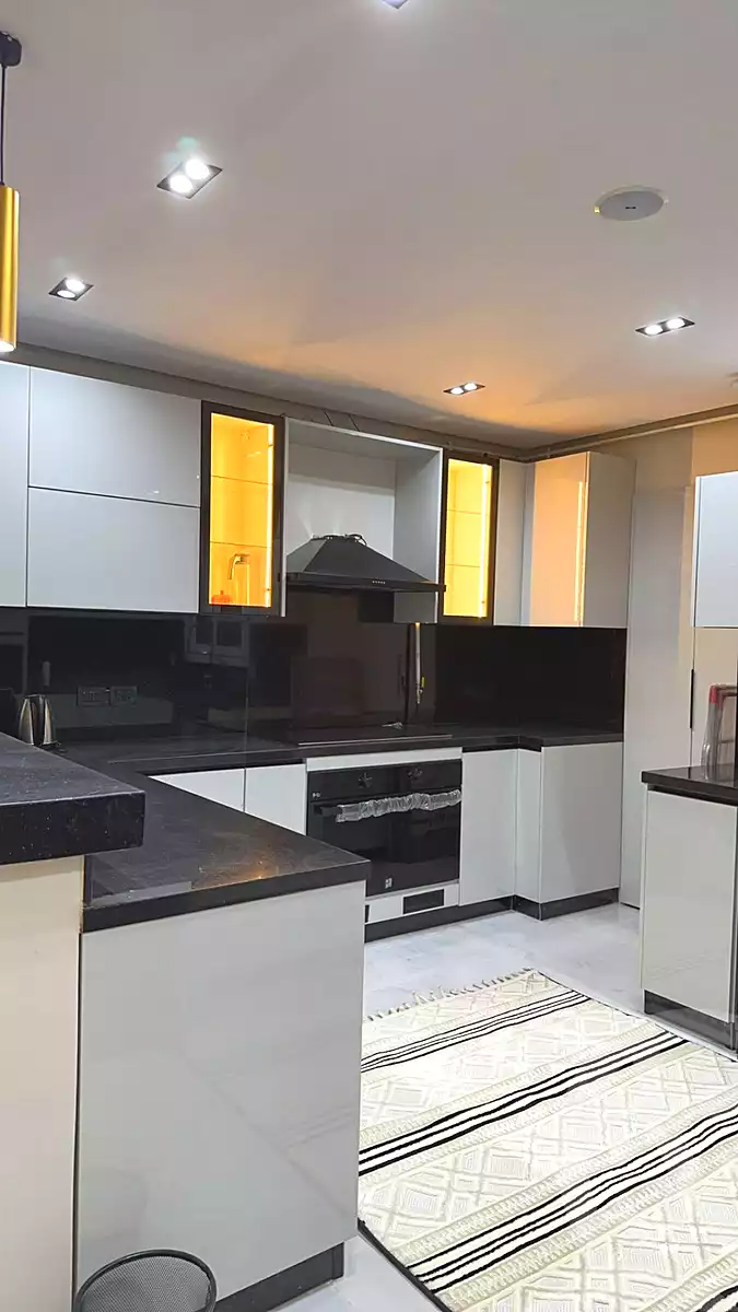 https://aqarmap.com.eg/en/listing/7184730-for-rent-cairo-new-cairo-compounds-hyde-park-business-district