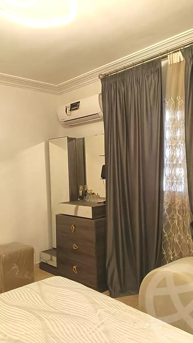 https://aqarmap.com.eg/ar/listing/7185127-for-rent-cairo-6th-of-october-el-ahyaa-neighborhood-2nd-divided-from-al-kafrawei-st