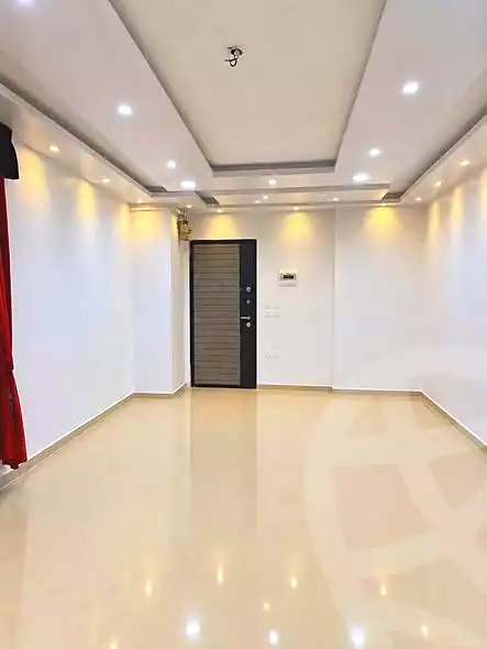 https://aqarmap.com.eg/ar/listing/7185513-for-sale-cairo-helwan-helwan-el-sharkeya-omar-ibn-abd-el-aziz-st