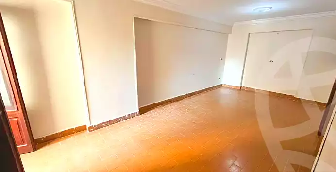 https://aqarmap.com.eg/en/listing/7185640-for-sale-alexandria-ganaklis