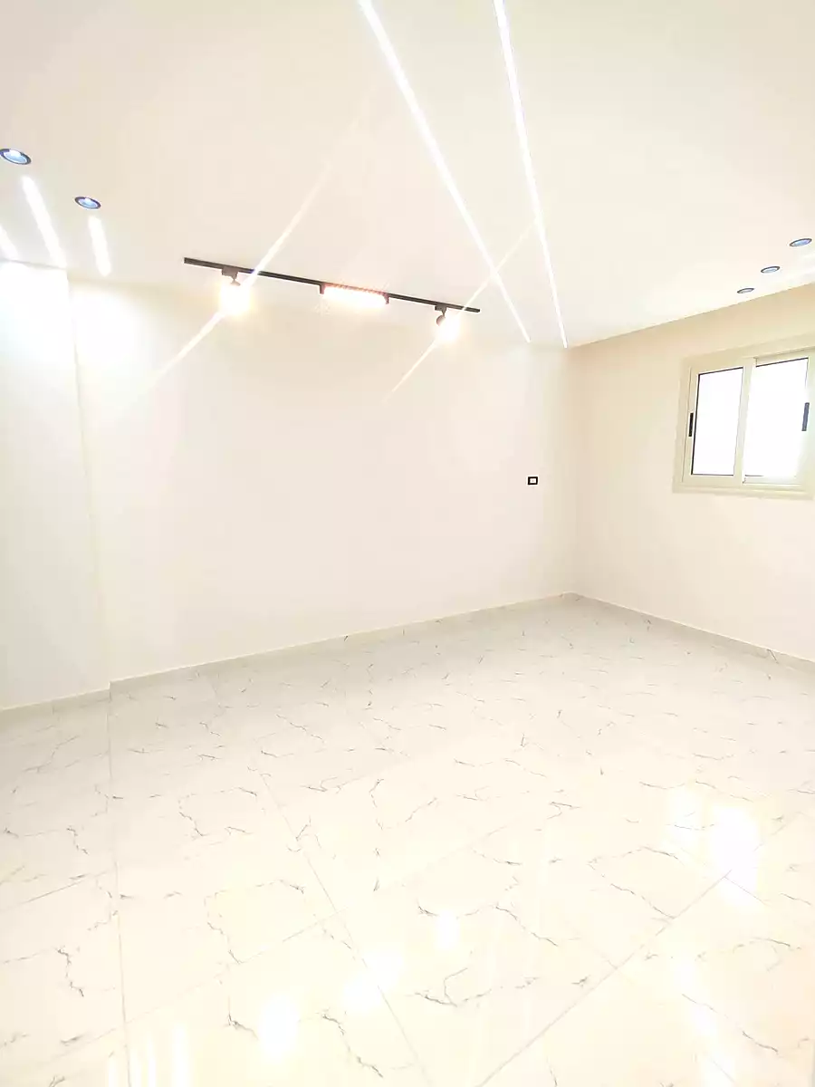 https://aqarmap.com.eg/ar/listing/7185617-for-sale-alexandria-lsywf-el-falki