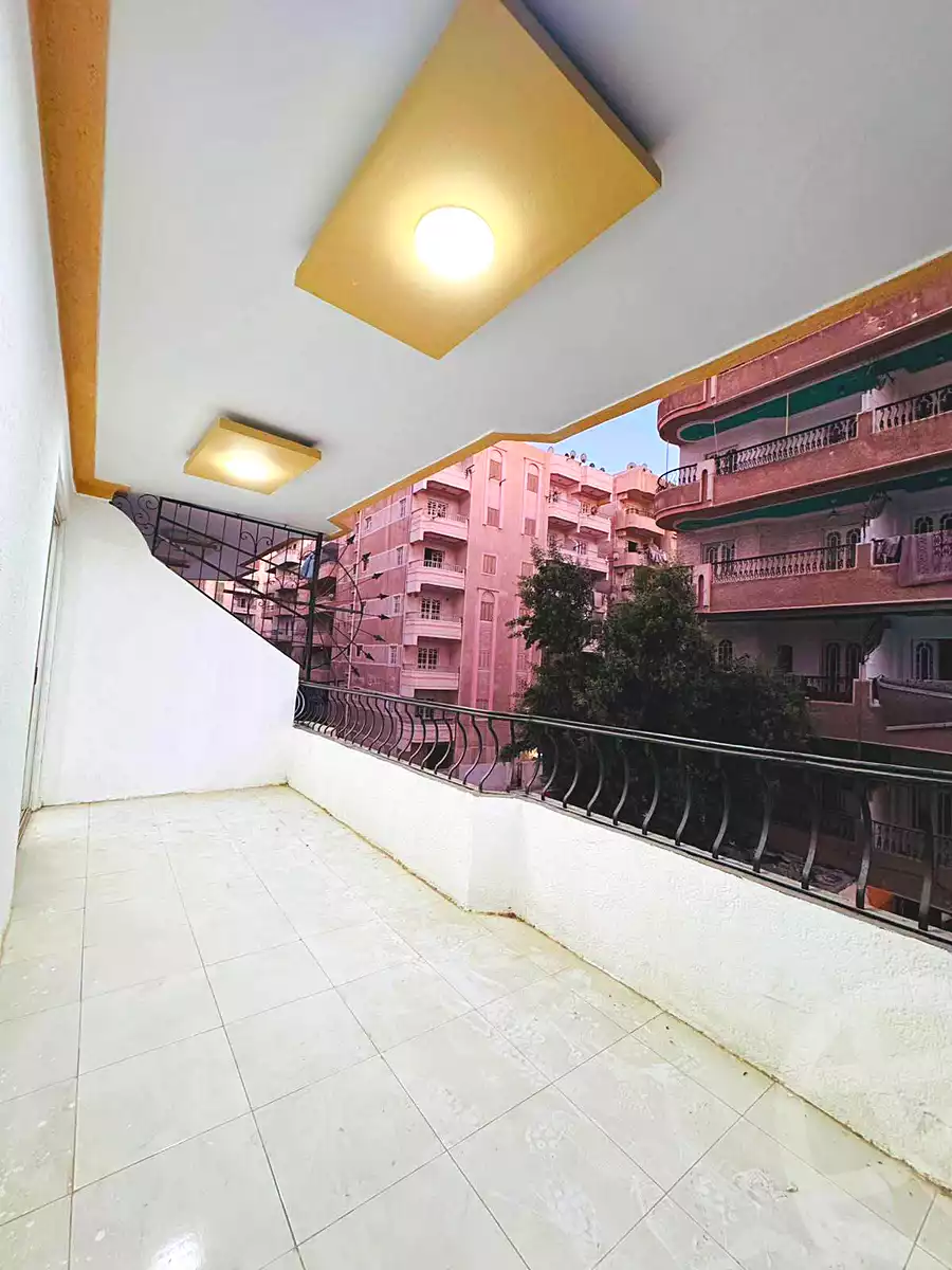 https://aqarmap.com.eg/ar/listing/7185775-for-sale-alexandria-al-agamy-shataa-el-nakheel