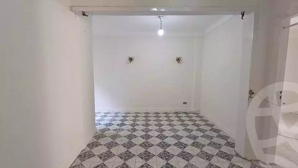 https://aqarmap.com.eg/ar/listing/7185800-for-sale-alexandria-miami-mahmoud-el-isawy-st